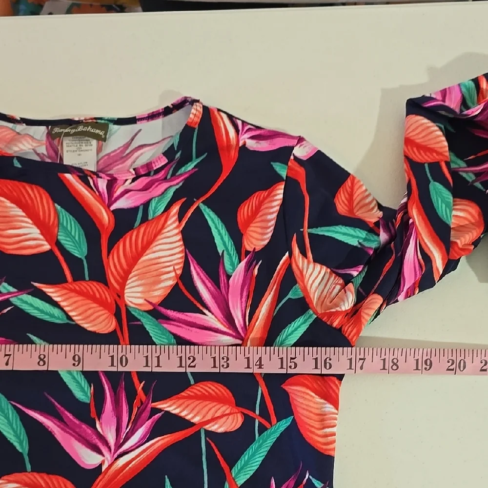 Tommy Bahama Rash Guard Swim Top - Picture 5 of 6